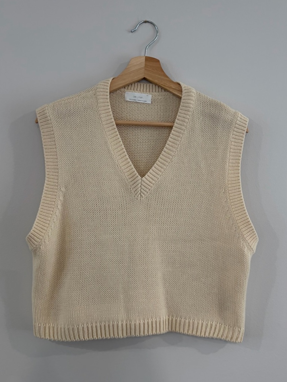 OAK + FORT Cream V-Neck Knit Sweater Vest